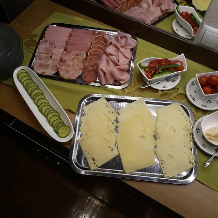 Haus Silvia Πανσιόν